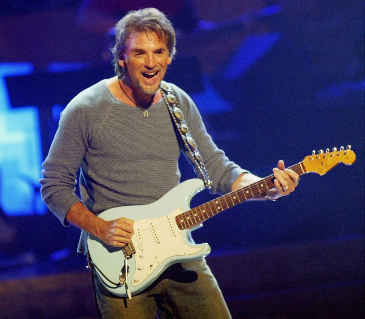 Grammy AwardWinning SingerSongwriter Kenny Loggins Donates Custom