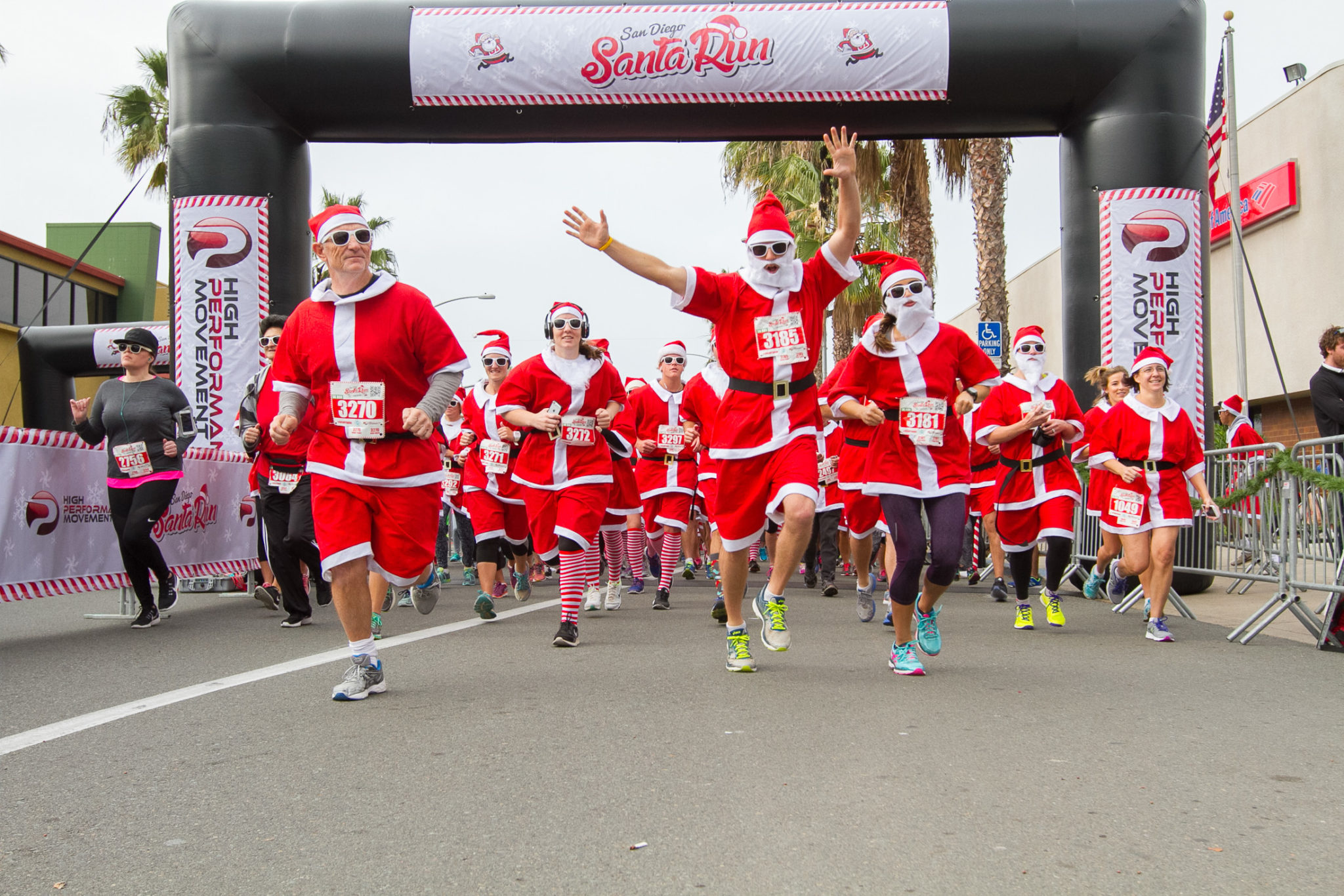 Over 3,000 Jolly Saint Nicks for the 5th Annual San Diego Santa Run