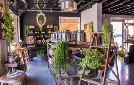 As Luxury Farms continues its expansion of the new brand awareness, they will seek out unique neighborhood Luxury Farms store locations throughout San Diego and Northern California. 