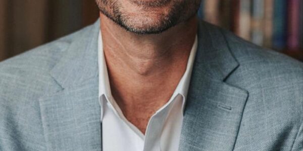 Previous Mayor of Coronado, Richard Bailey, Hosts the Golden Awards